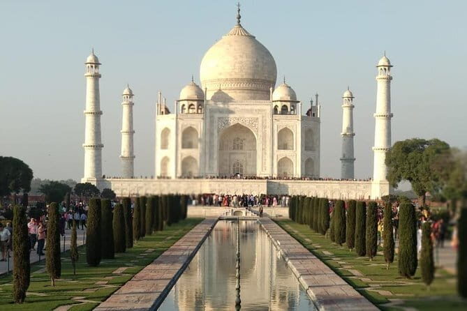 Sunrise tour of Taj Mahal with Guide - The Sum Up
