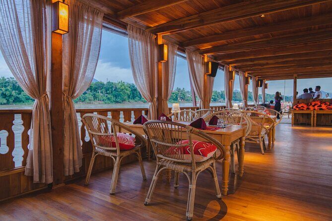 Sunset Cruise in Luang Prabang with Live Performance - The Sum Up