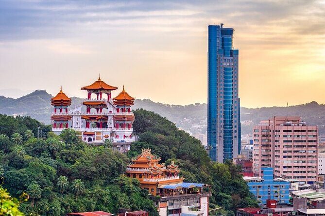 Taipei : Must-See Attractions Walking Tour With A Guide (Private) - Who Should Book This Tour?