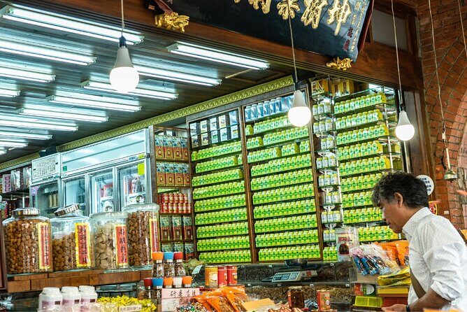 Taipei Street Food & Night Market Tour with a Local: Private & Custom - Who Will Love This Tour?