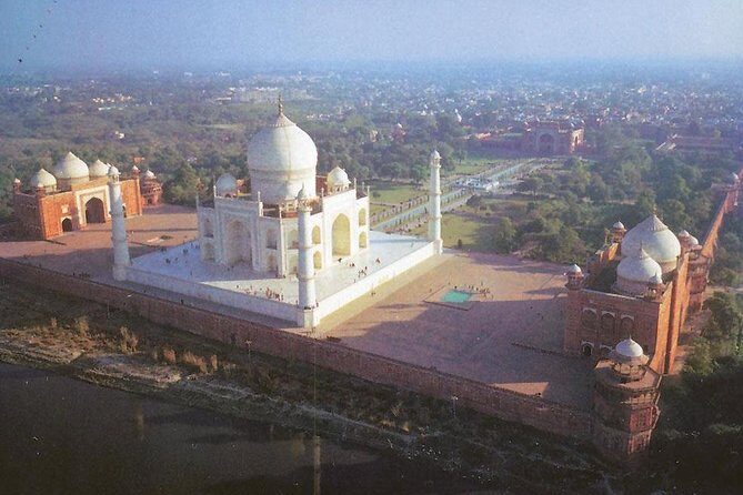 Taj Mahal Day Tour from Delhi with All Step Entry Fee, Tour Guide and Lunch - Who Is This Tour Best For?
