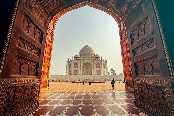 Taj Mahal Day Trip With Specialists - Why This Tour Stands Out