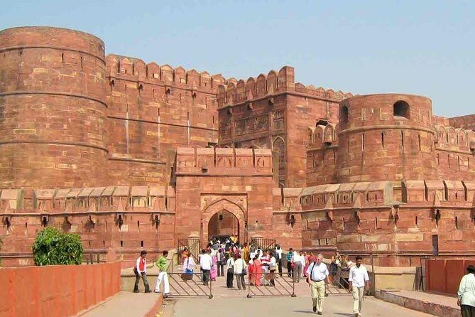 Taj Mahal Tour From Delhi By Private Car - The Transport and Timing
