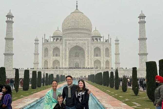 Taj Mahal Tour with Enchanting Elephant Sanctuary Visit - Guides and Authenticity