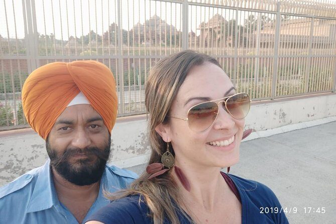 TajMahal And Agra Fort Same Day Tour from Delhi by Car - Transportation and Comfort