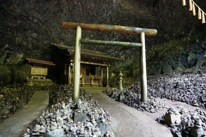 Takachiho Gorge Miyazaki Day Private Tour From Fukuoka - Why This Tour Stands Out