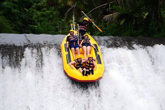 Telaga Waja Rafting and Jimbaran Seafood Dinner - Scenic Highlights & Authentic Touches