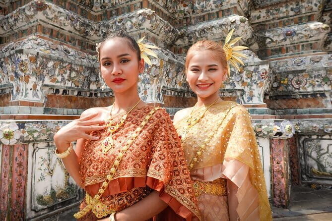 Thai Costume Photo Tour at Wat Arun Bangkok from Bangkok - A Deep Dive into the Experience