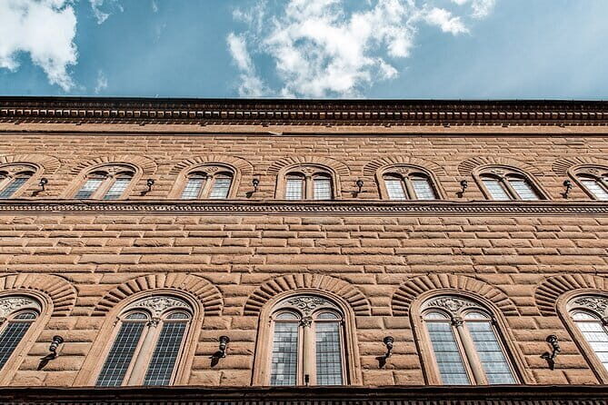 The Art of Living in Florence, with an Exclusive Private Palace Visit - What the Tour Includes and What to Expect