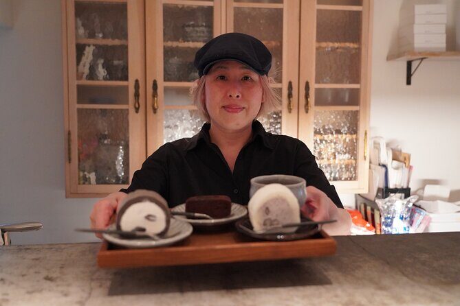 Tokyo Local Foodie Adventure near Roppongi - The Perfect Introduction to Azabujuban
