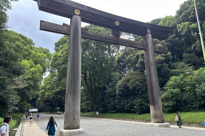 Tokyo Morning Tour: Asakusa, Meiji Shrine and Tsukiji Fish Market - Whats Included and Whats Not?