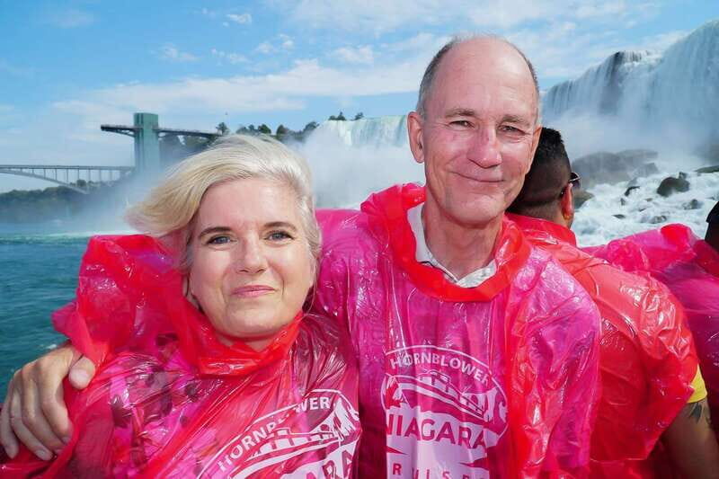 Toronto: Splendours of Niagara Falls Small Group Tour w/Boat - Transportation and Group Dynamics