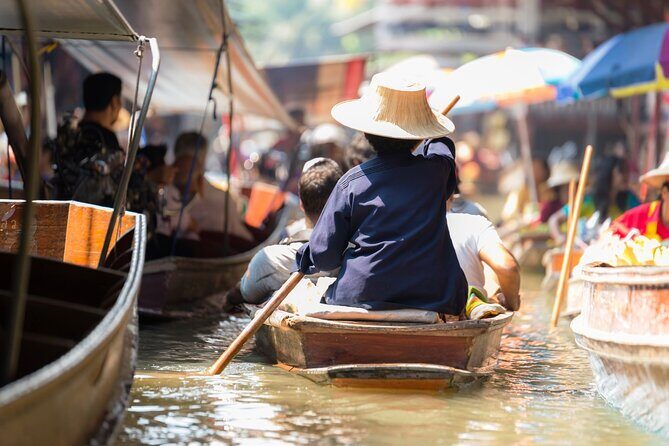 Train & Floating Market Food Adventure + Scenic train ride - Transportation & Group Size: Comfort and Convenience