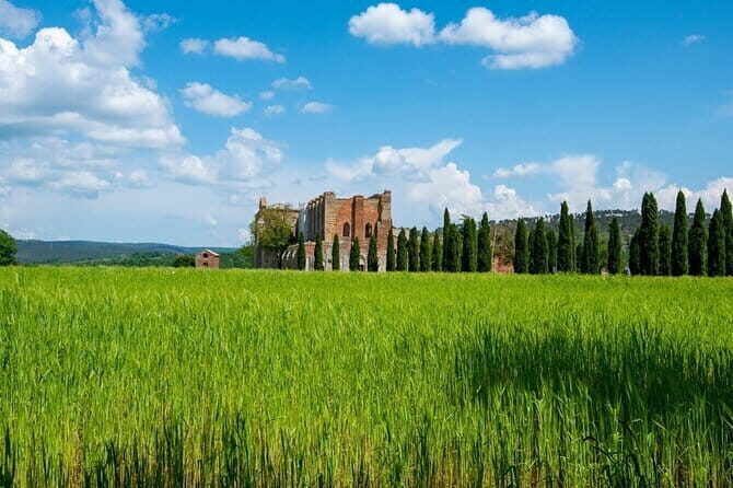 Tuscany's hidden gems: San Gimignano, Volterra, St Galgano Abbey - An In-Depth Look at the Tour Experience