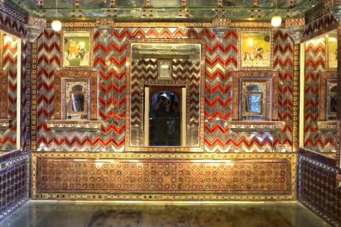 Udaipur City Full-Day Guided Sightseeing Tour - In-Depth Breakdown of the Itinerary