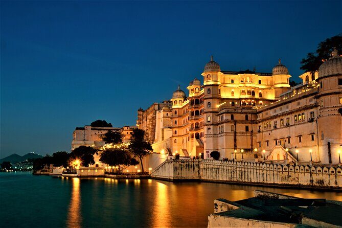 Udaipur Sightseeing Tour Package with Guide and Private Taxi - An In-Depth Look at the Udaipur Sightseeing Tour