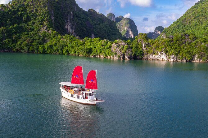 Unique Halong Private Day Cruise - Fishing Village, Kayak - What Sets This Tour Apart?