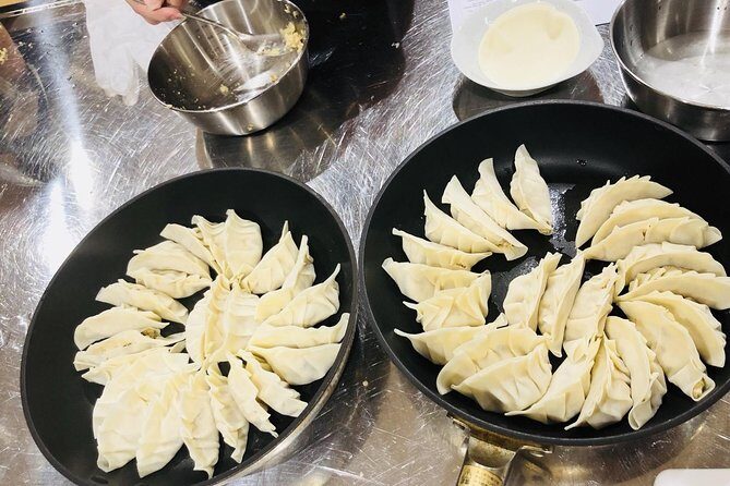 Vegan/Vegetarian Ramen and Gyoza by Bentoya cooking - Why This Class Excels
