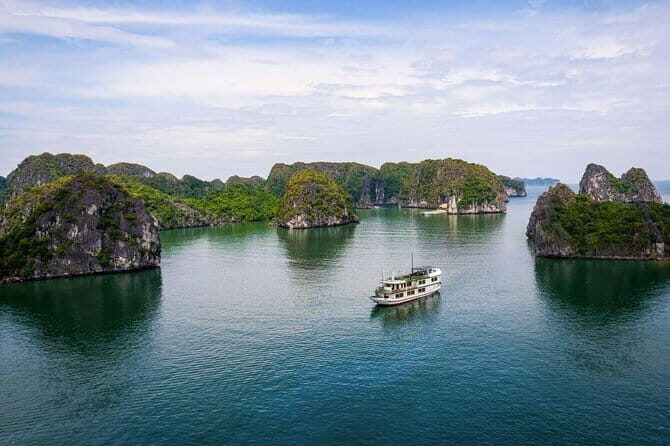 Venezia Cruise: 2 Days/1 Night Tour with Halong & Lan Ha Bay - What the Reviews Say