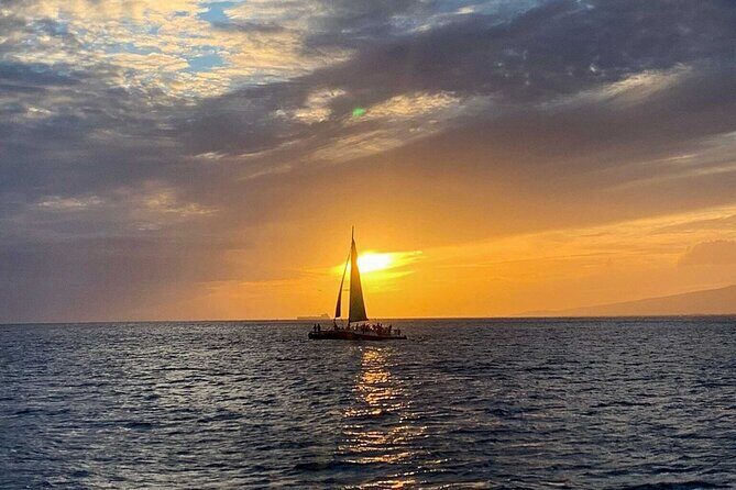 Waikiki Sunset Cocktail Cruise - Hilton Hawaiian Village - Practical Details & Tips