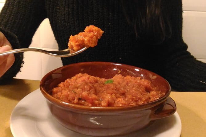 Walking Food Tour of Florence with Tastings - Stop 1: A Taste of the Neighborhood