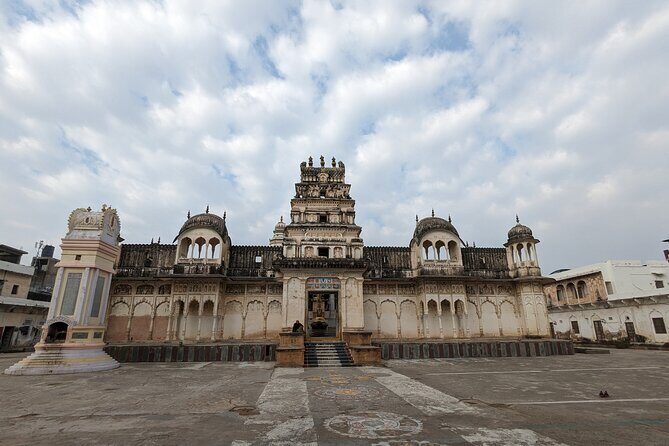 Walking Sightseeing Tour - The Shine Pushkar - The Experience of a Guided Walk