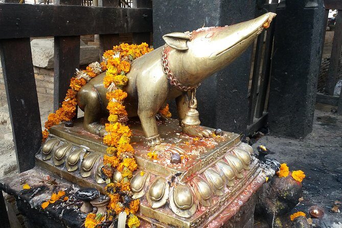 Walking tour of Kathmandu with awesome local guides - The Sum Up
