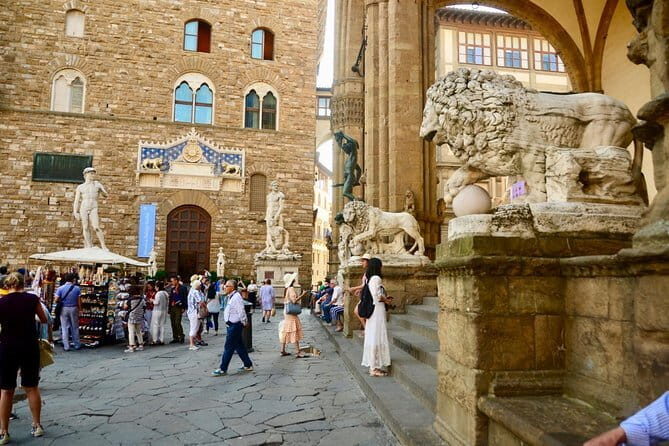 Walking Tour with Wine Tasting in Florence - Transition to the Wine Experience