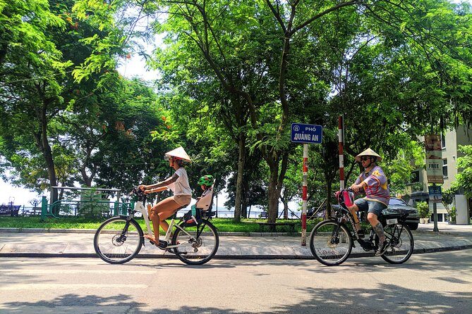 West Lake Journey by E-Bike - Practical Tips for Future Riders