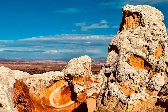White Pocket Morning Off-Road Guided Hike Activity (Small Group) - The Itinerary: What to Expect
