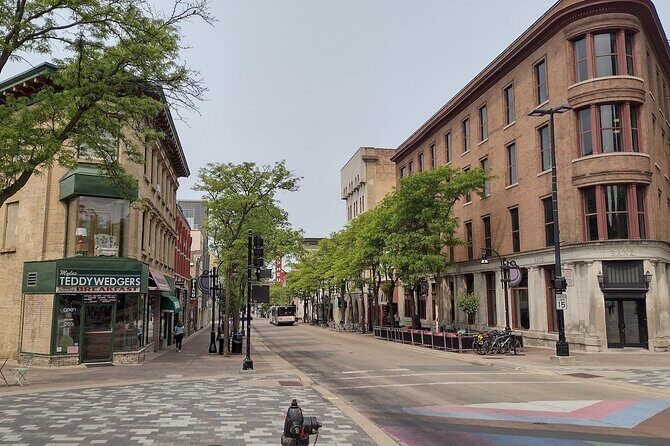 Wisconsin's Madtown: A Madison Self-Guided Walking Tour - Navigating the Experience
