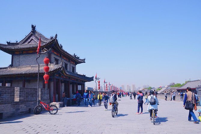 Xi'an City Wall: Guided Tour with Cycling Option - Exploring the Xian City Wall
