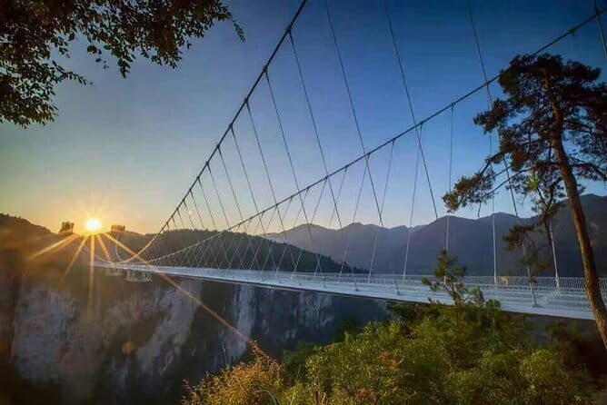 Zhangjiajie Mini Group Day Tour: Glass Bridge & Tianmen Mountain - Why This Tour Works Well