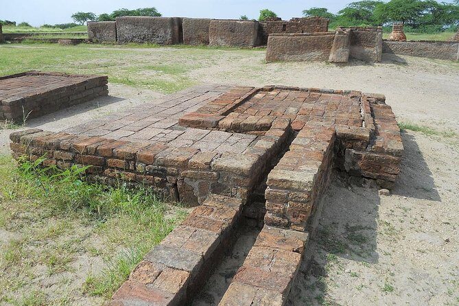 02 Nights & 03 Days Ahmedabad Tour with Excursion to Lothal & Uthellya - What’s Included and What to Consider
