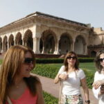 1-Day Private Luxury Tour of Taj Mahal by Mercedes Benz - The Itinerary in Detail