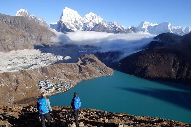12 Days Private Gokyo Lake Trek - Phakding to Namche Bazaar: The First Big Climb and Cultural Introduction