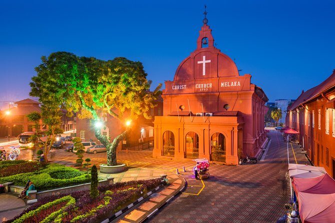*17 Hrs Melaka Ultimate Car Tour from Ipoh w' Tour Guide - Food and Shopping Delights