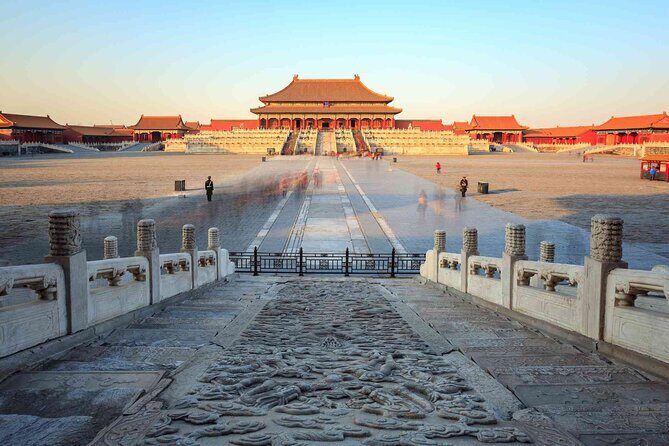 18-Day Classic China Tour: Xi'an-Chengdu-Zhangjiajie-Shanghai - Day 2: Exploring the Great Wall and Local Neighborhoods