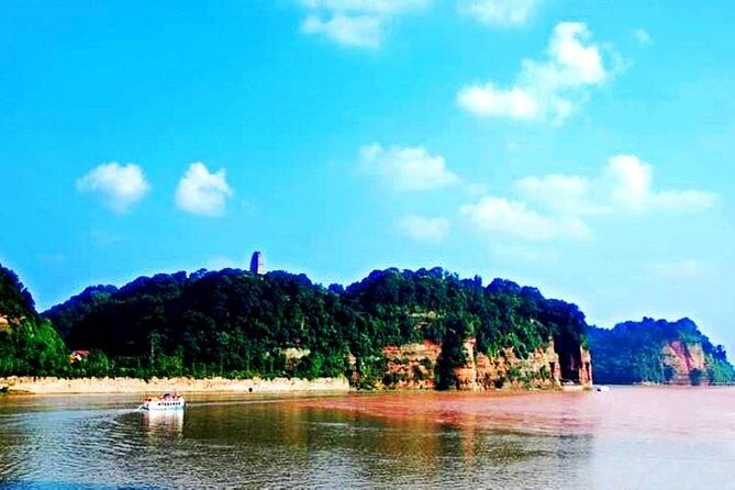 2-Day Chengdu Giant Panda and Leshan Buddha from Guangzhou by Plane - Transportation and Comfort