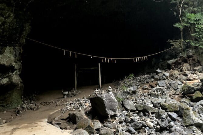 2-Day Minibus Tours to Aso and Kumamoto, Takachiho from Fukuoka - FAQs