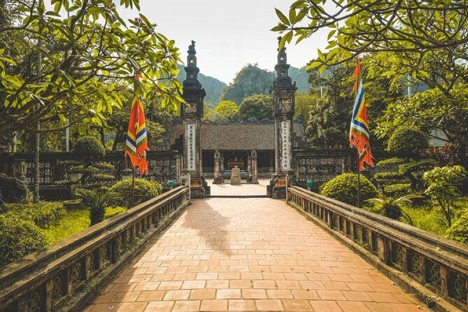 2-Day Ninh Binh & Halong Bay With Transfer - Day 2: From Cave Wonders to the Majesty of Halong Bay