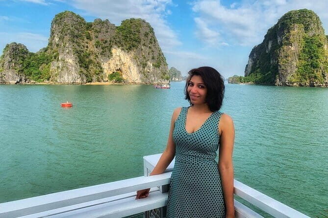 2 Days 1 Night Bai Tu Long Overnight Cruise from Ninh Binh - An In-Depth Look at the 2-Day Bai Tu Long Bay Cruise