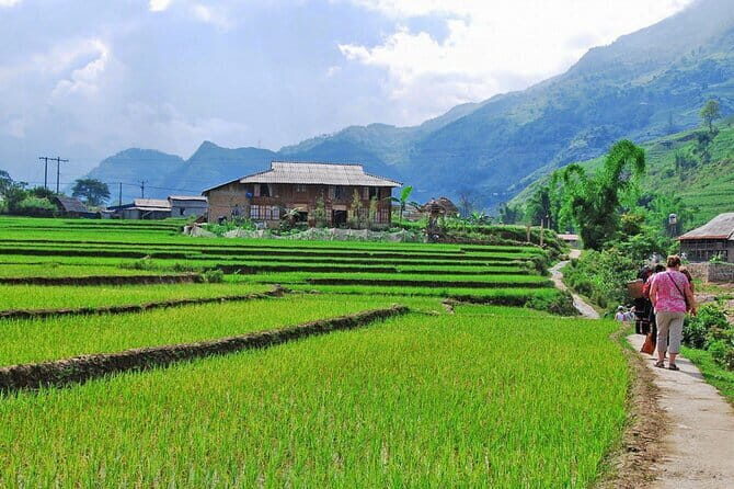 2 Days 1 Night Sapa Trekking With 4 Star Hotel Stay - The Journey Begins: From Hanoi to Sapa