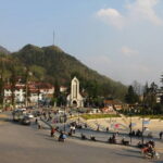 2 Days Sapa Trekking by Limousine from Hanoi - Visiting Cat Cat Village: A Cultural Gem