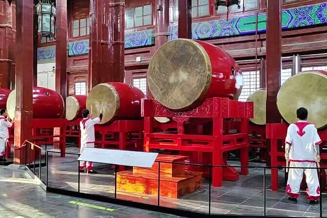 2-Hour Private Walk From Houhai Lake To Nanluoguxiang Hutong - Exploring Shichahai Lake