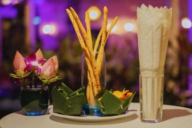 2 Hours Traditional Dinner Show with Free Transfer - A Look at the Itinerary and Experience