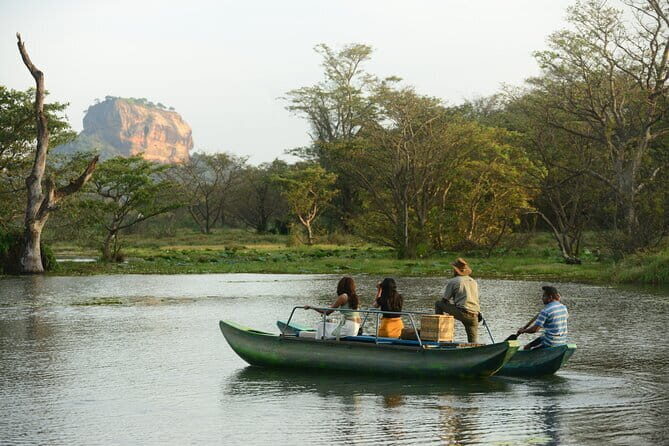 2 Nights in a Tree House in Sigiriya-with nature based activities - The Accommodation: A Tree House Like No Other