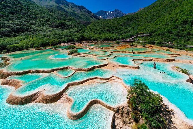 3-Day Classic Chengdu to Jiuzhaigou and Huanglong Flight Tour - Day 3: Huanglong – Multicolored Ponds and Snowy Peaks