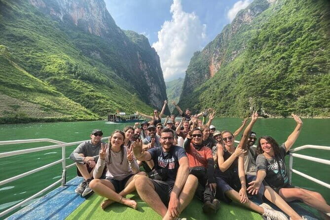 3 Days Private Guided Ha Giang Loop by Car or Jeep from Hanoi - Day 2: Cultural Encounters and Historical Sites