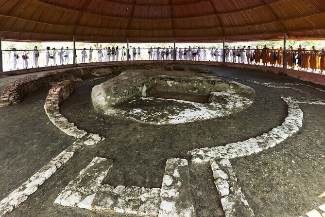 4 Days Buddhist Dharma Tour Exploring Key Sacred Sites - Practical Aspects and What to Expect